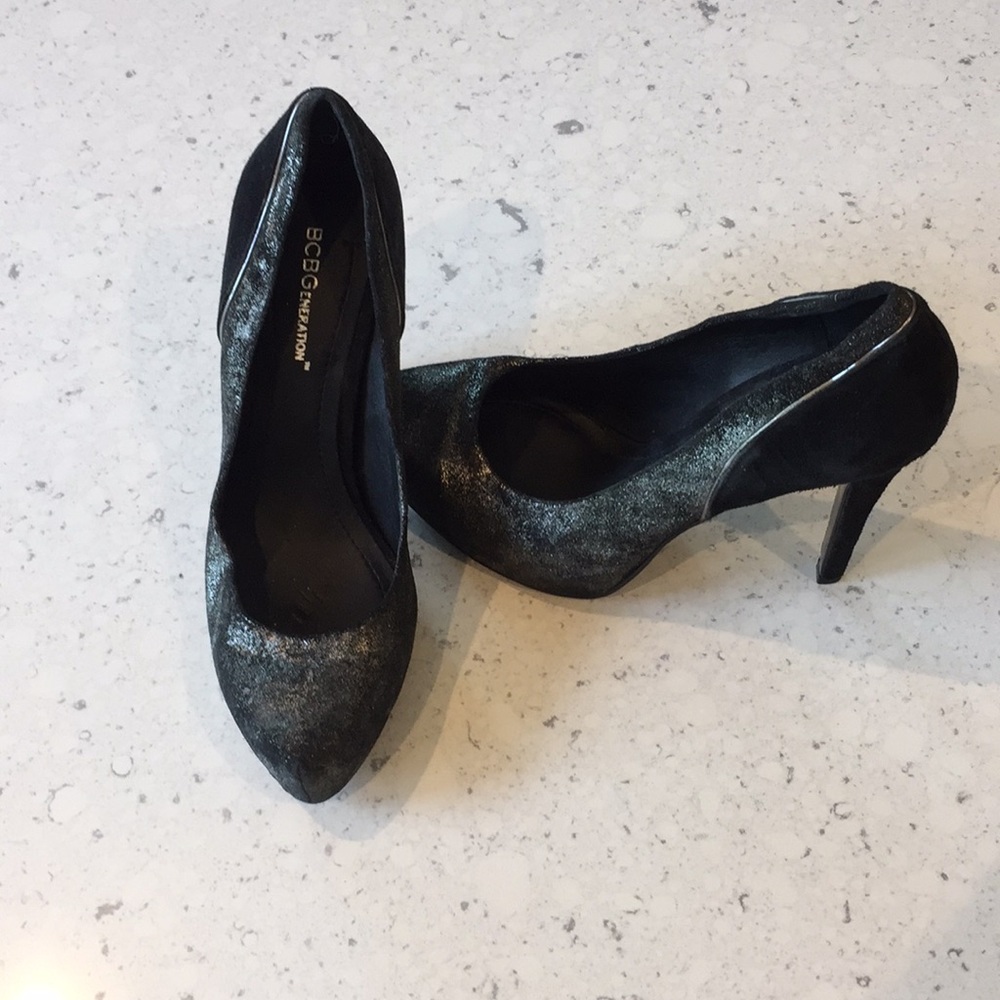 BCBG Generation Black Metallic platform heel pump